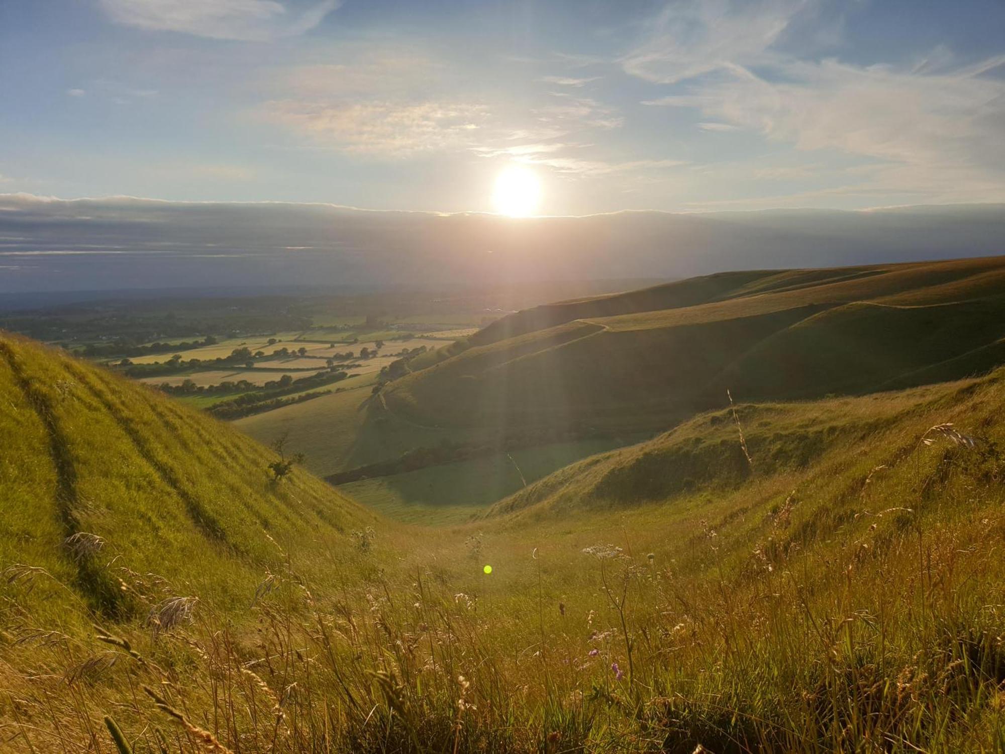Moors Wood Relaxing ,Tranquil Retreat With Hot Tub Villa Chippenham  Bagian luar foto
